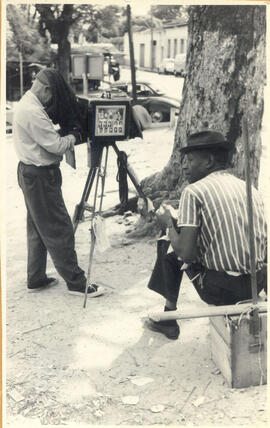[Fotógrafo lambe-lambe]