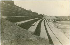 [Estádio Moisés Lucarelli em construção]