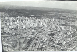 [Vista aérea da cidade]