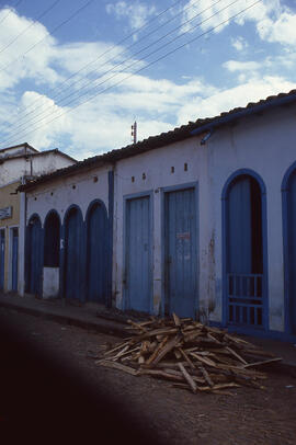 Residências à praça principal