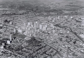 [Vista aérea da cidade]