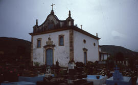 Igreja e cemitério da Irmandade [de Nossa Senhora] do Rosário