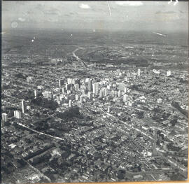 [Vista aérea da cidade]