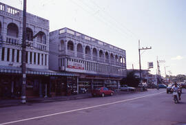 [Avenida Ranong]